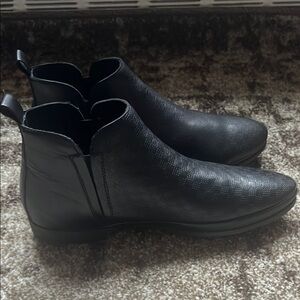 Lether black booties size 7.5 M